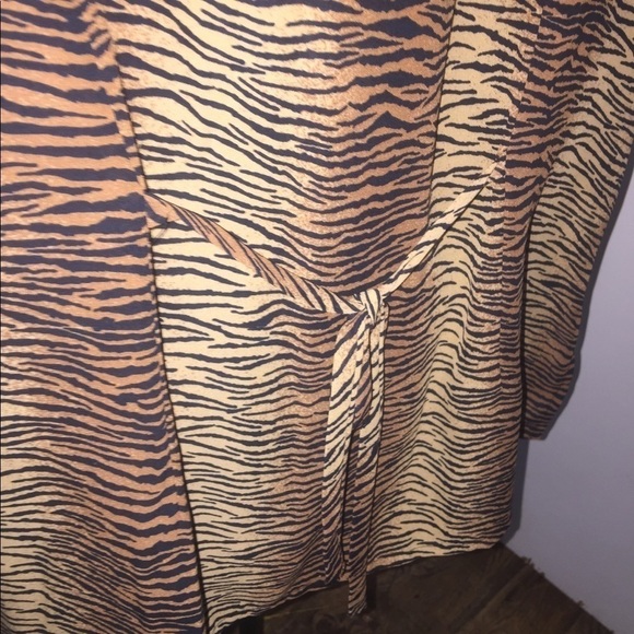 (P4-19) Positive Attitude size 18 - Picture 6 of 6